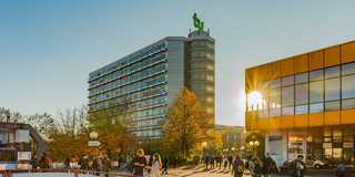 TU Dortmund University in autumn The buildings of the North Campus in the sunshine.